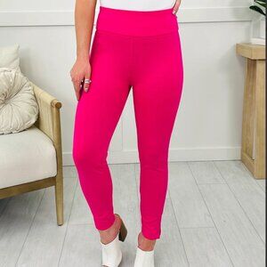 NEW! Dear Scarlett Magic Hot Pink SIZE 1X PLUS 26" Skinny Pants - NEW IN PACKAGE